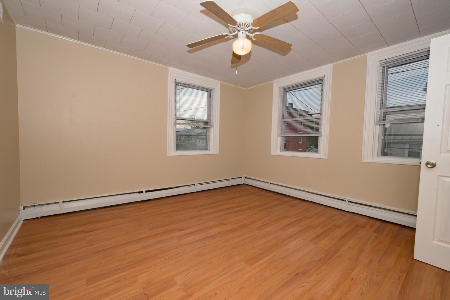230 N Main Street photo 20