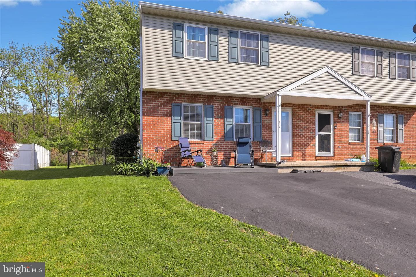 240 Hickory Drive photo 16