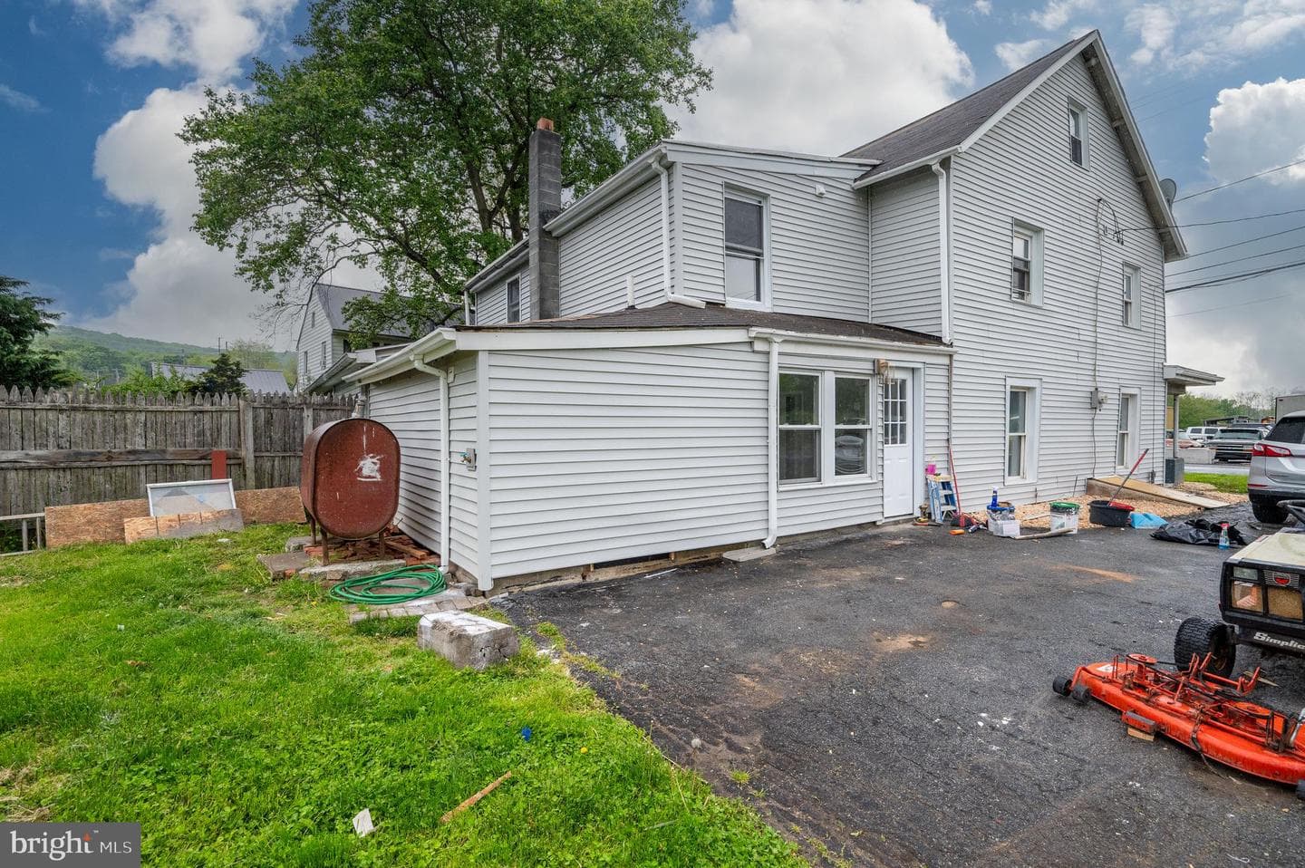 467 Hill Road photo 28