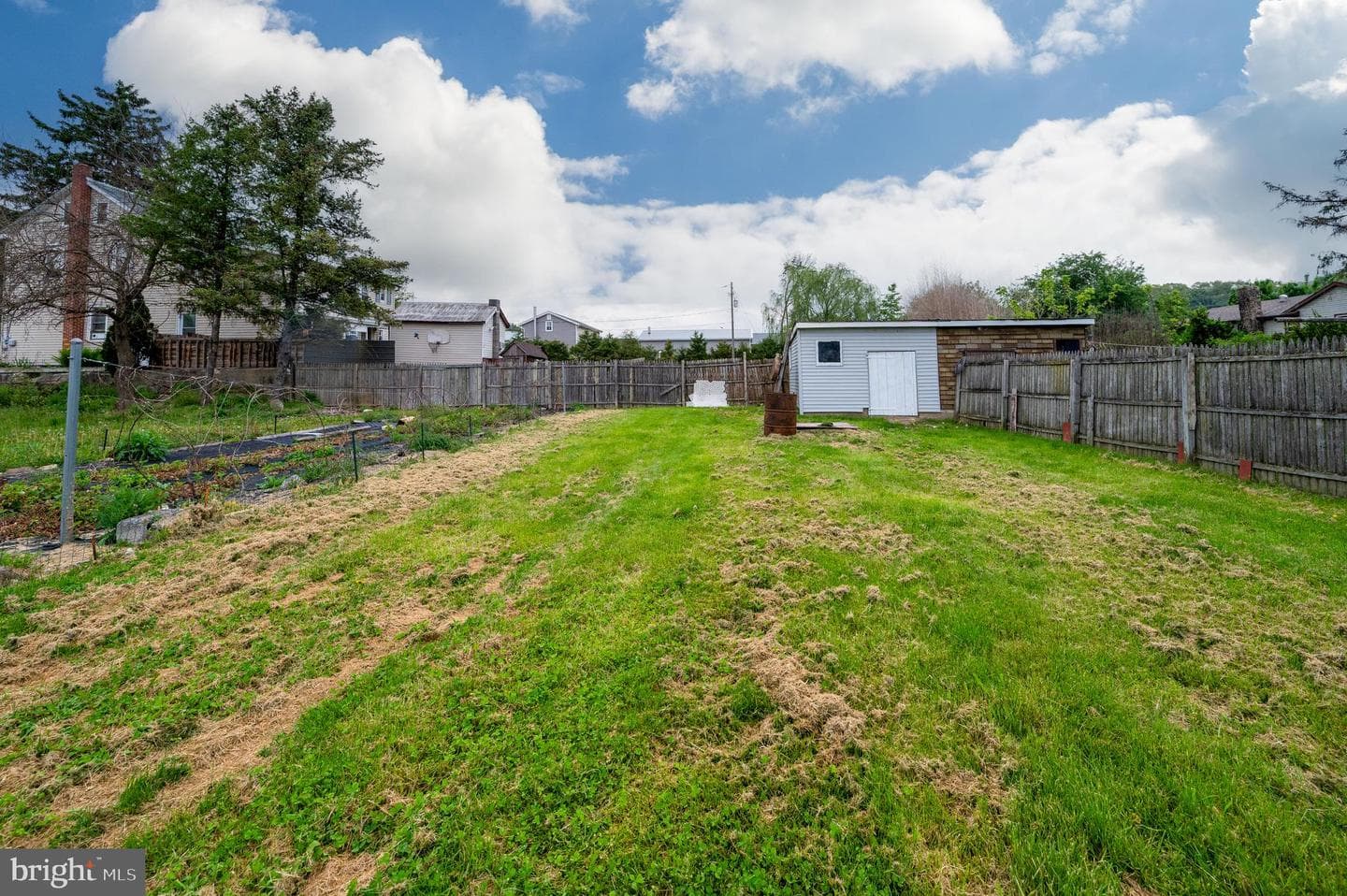 467 Hill Road photo 33