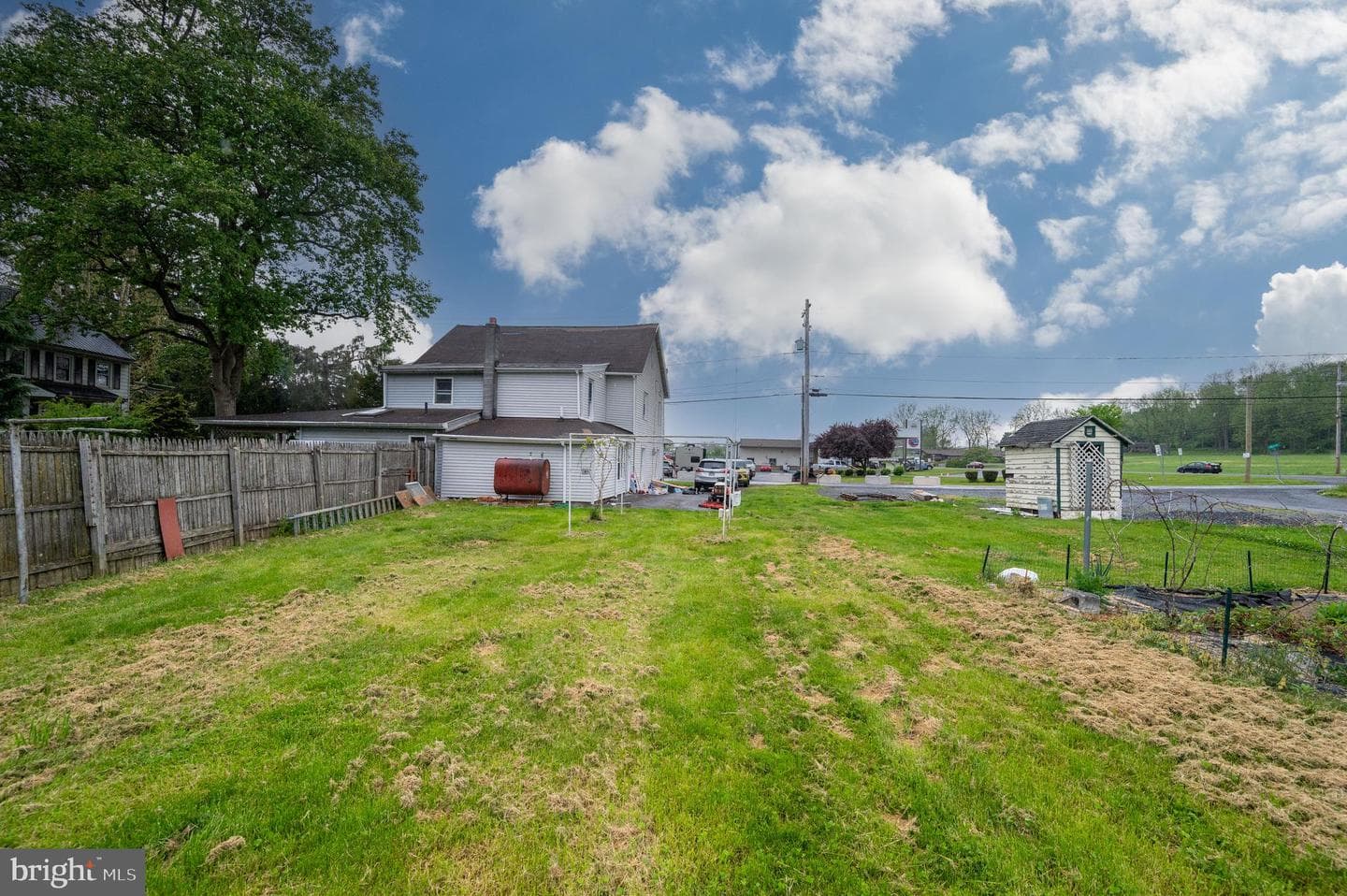 467 Hill Road photo 35