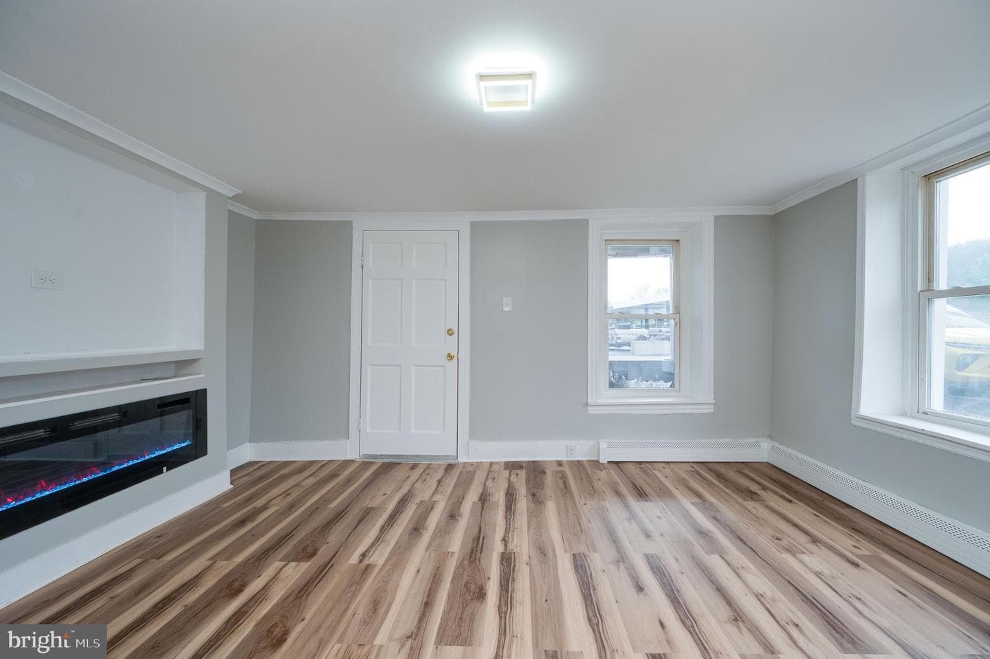 467 Hill Road photo 4
