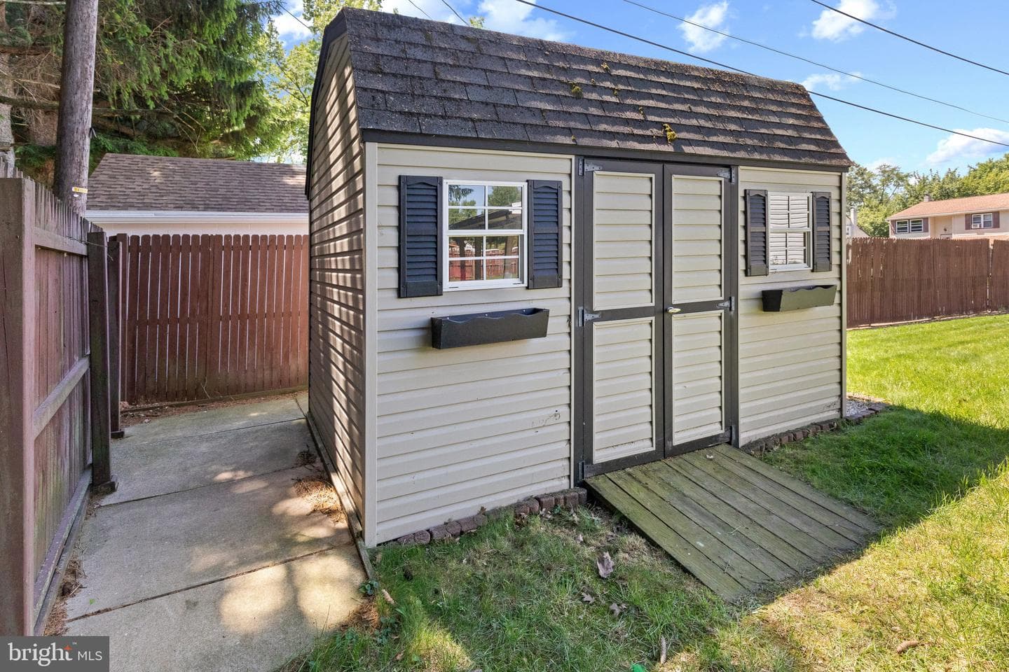 334 Ernst Road photo 24
