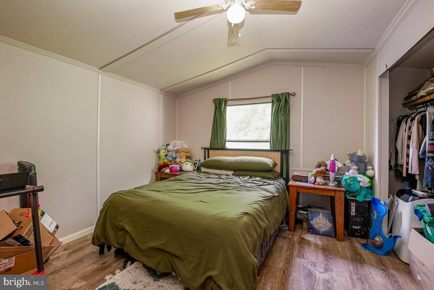 74 Southwick Drive photo 10