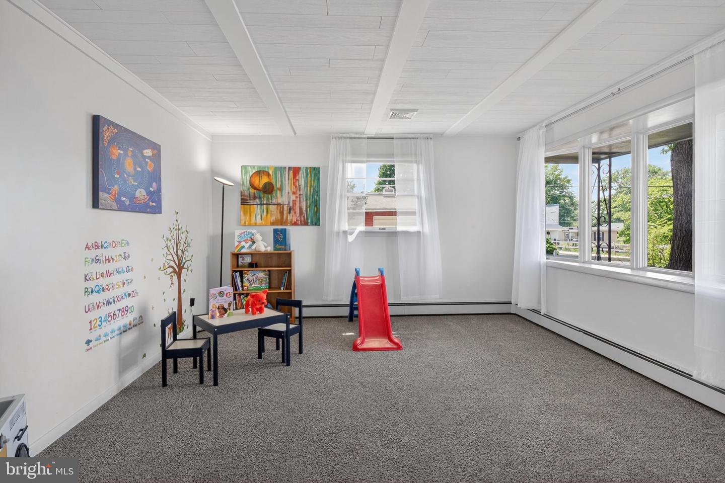 26 E Cedar Street photo 21