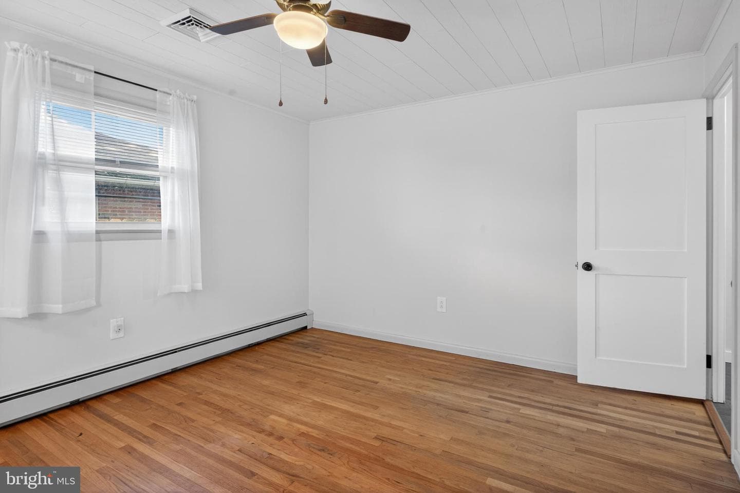 26 E Cedar Street photo 28