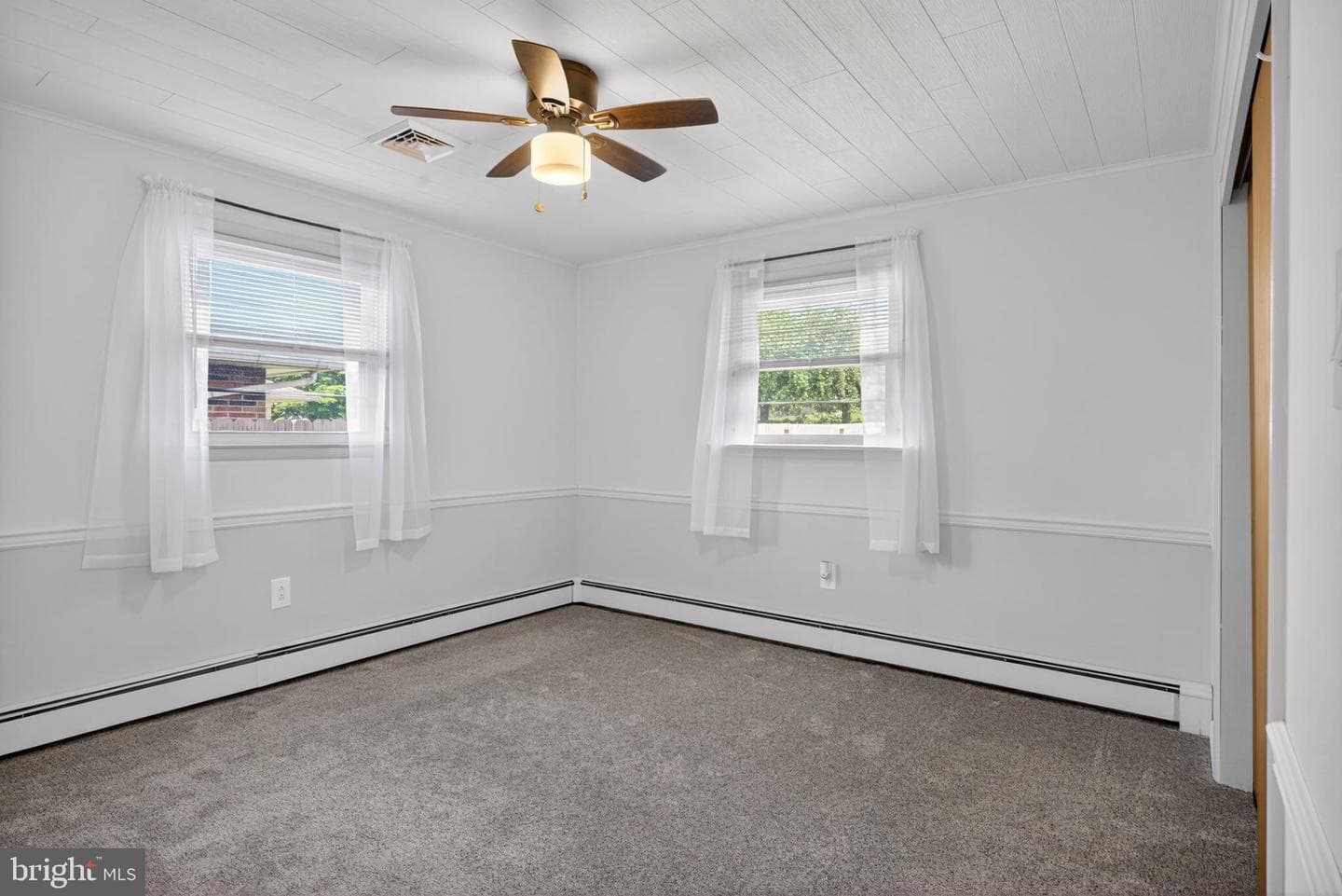 26 E Cedar Street photo 33