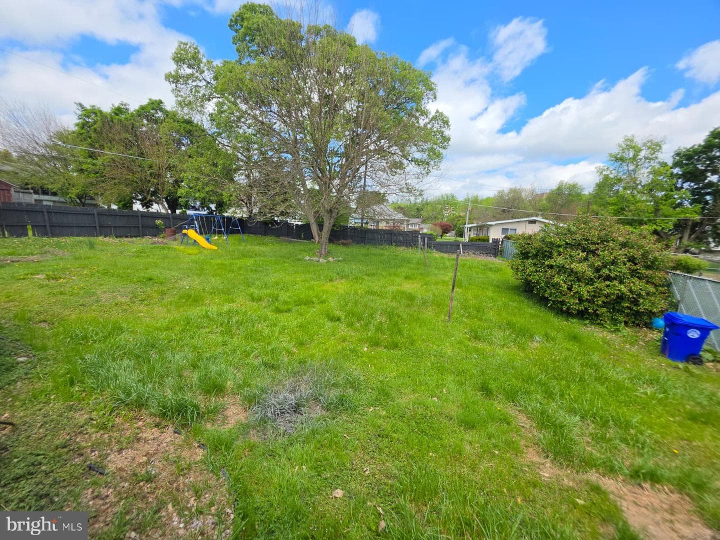 1441 Liggett Avenue photo 15
