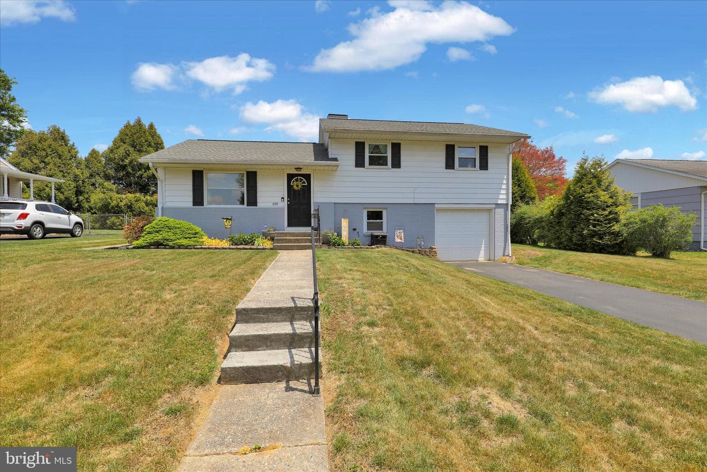 108 Center Lane photo 27