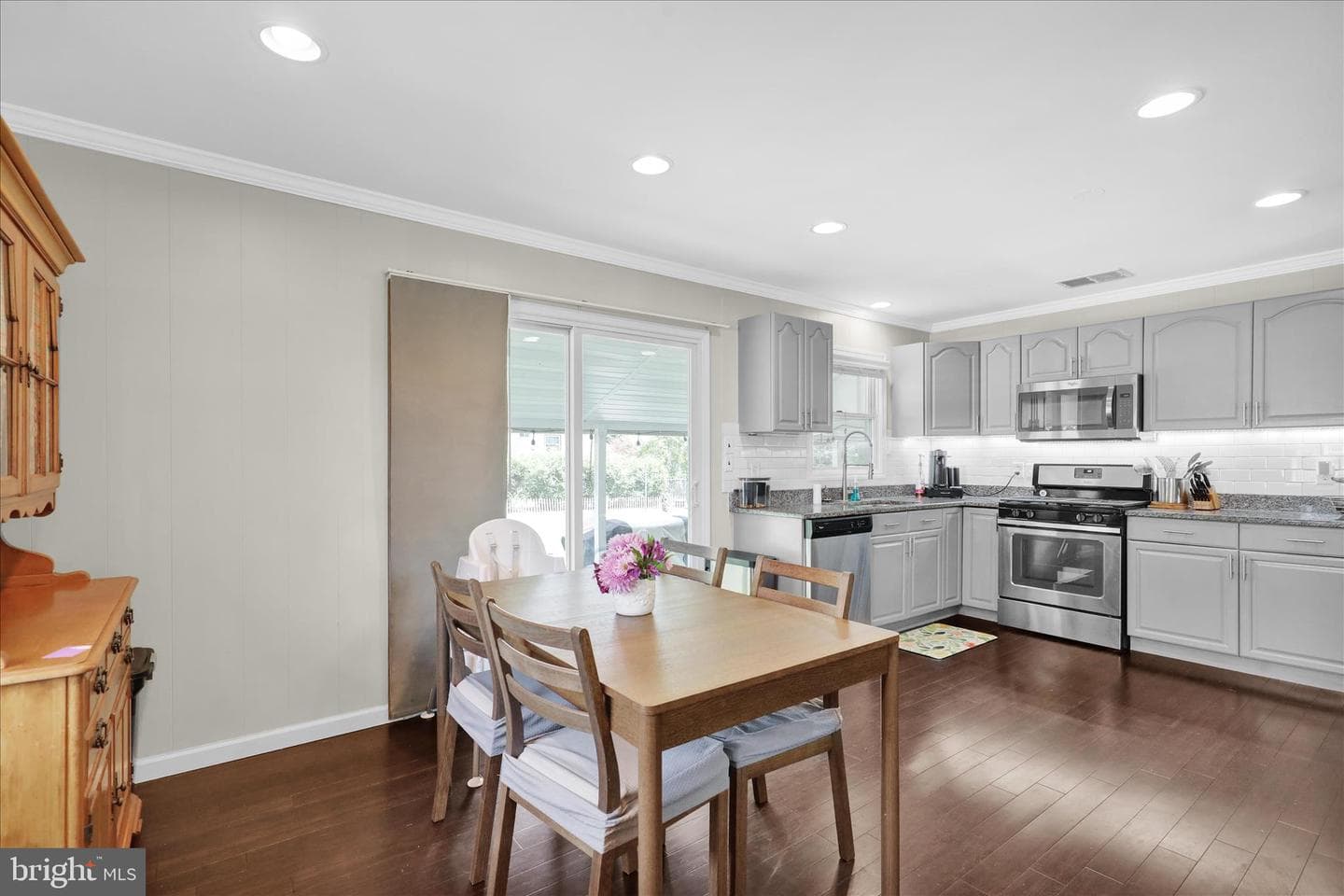108 Center Lane photo 5