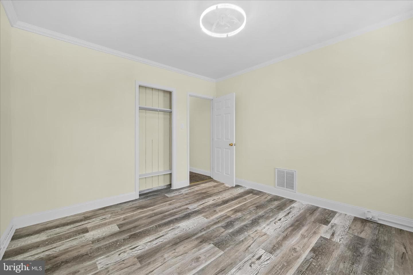 744 Pear Street photo 13