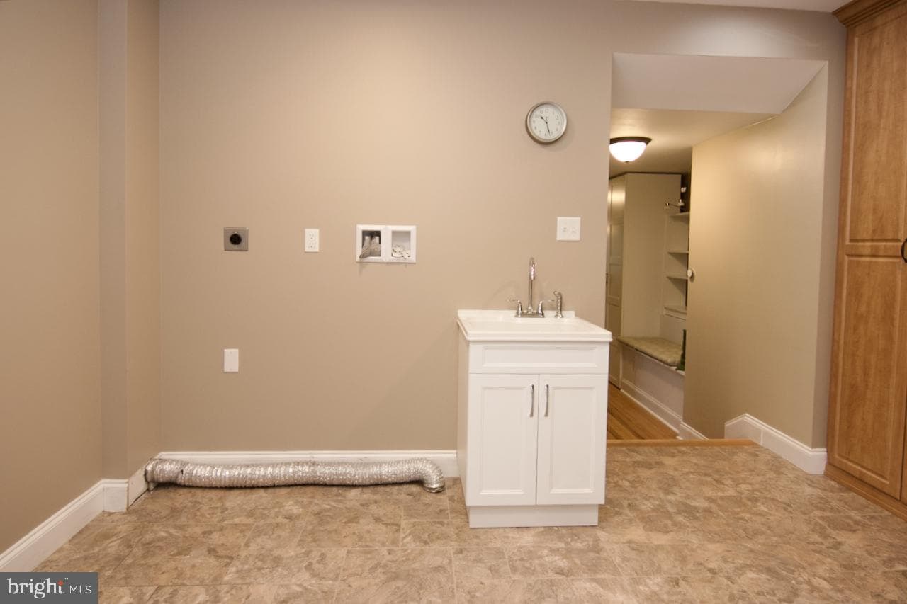 1337 Girard Avenue photo 38