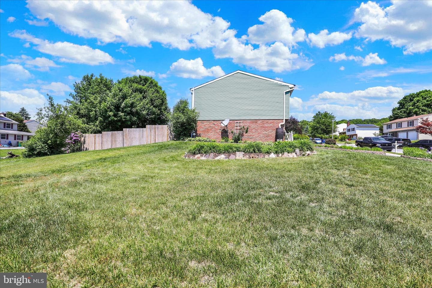 925 Hearthstone Lane photo 9