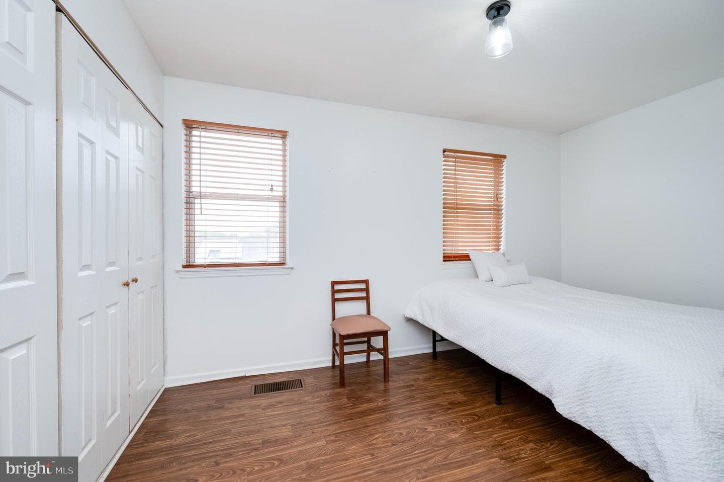 11 Nottingham Court photo 14