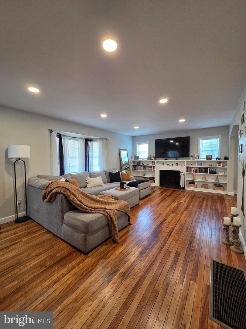 2510 Park Street photo 9