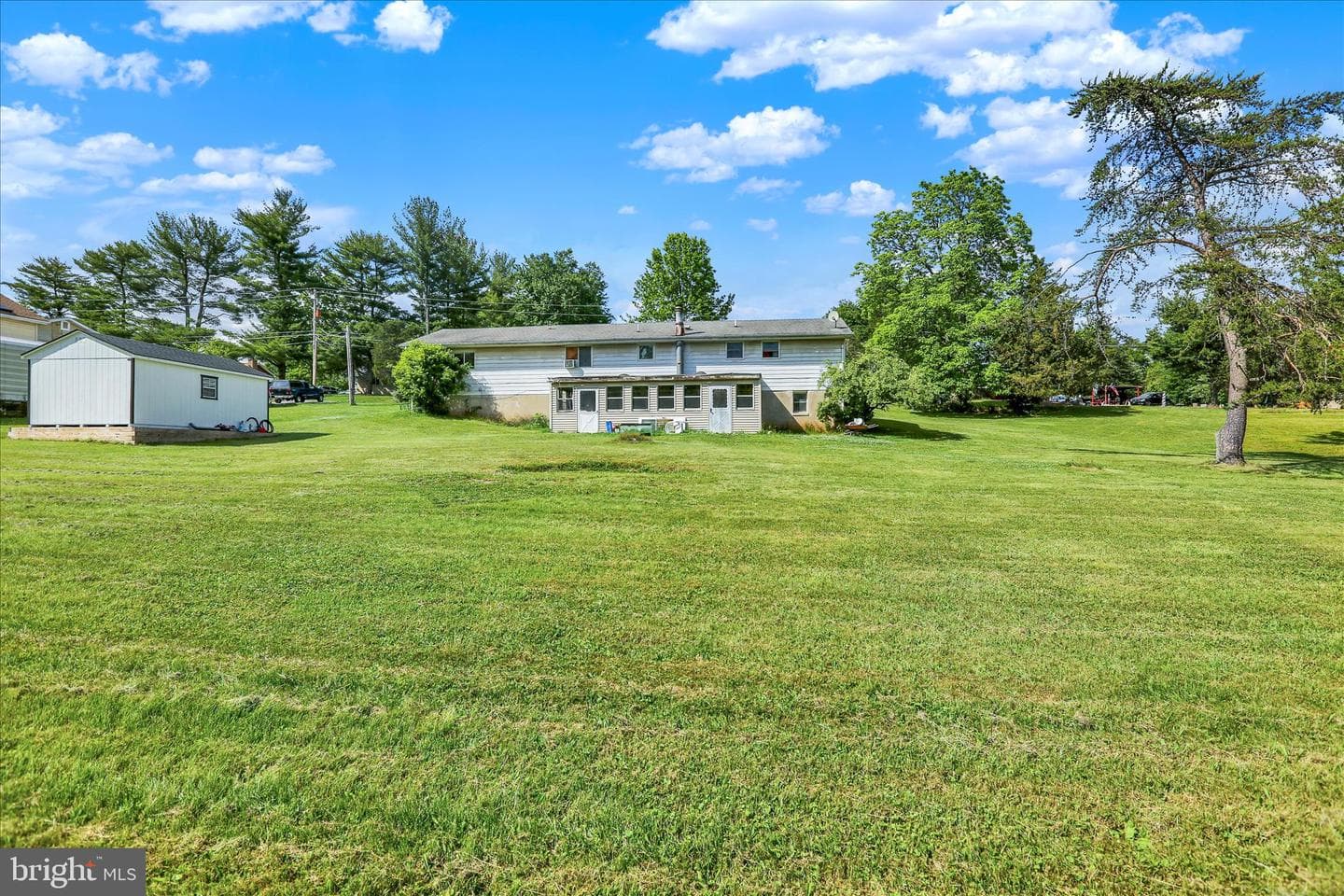88 Spruce Avenue photo 64