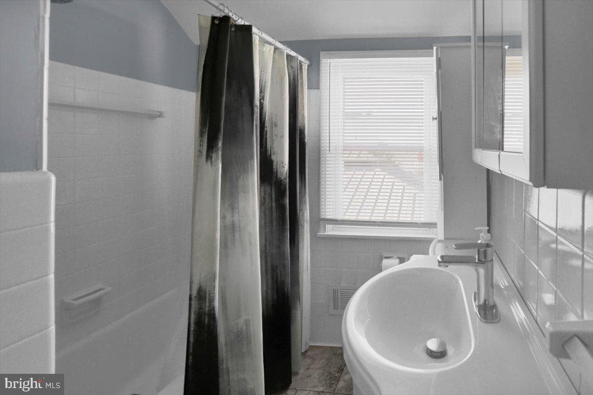 513 Harding Avenue photo 25