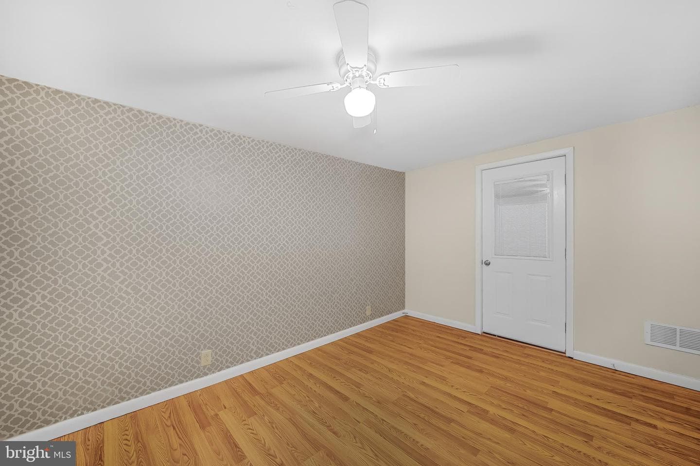 108 Poplar Road photo 19