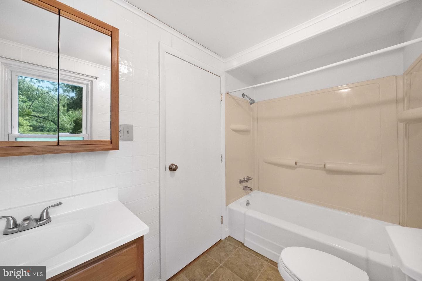 108 Poplar Road photo 34