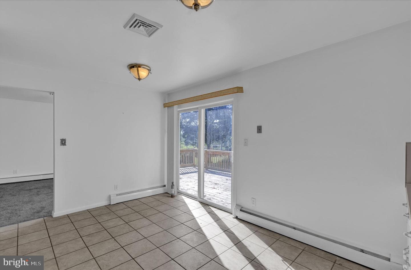 97 Wellington Boulevard photo 13