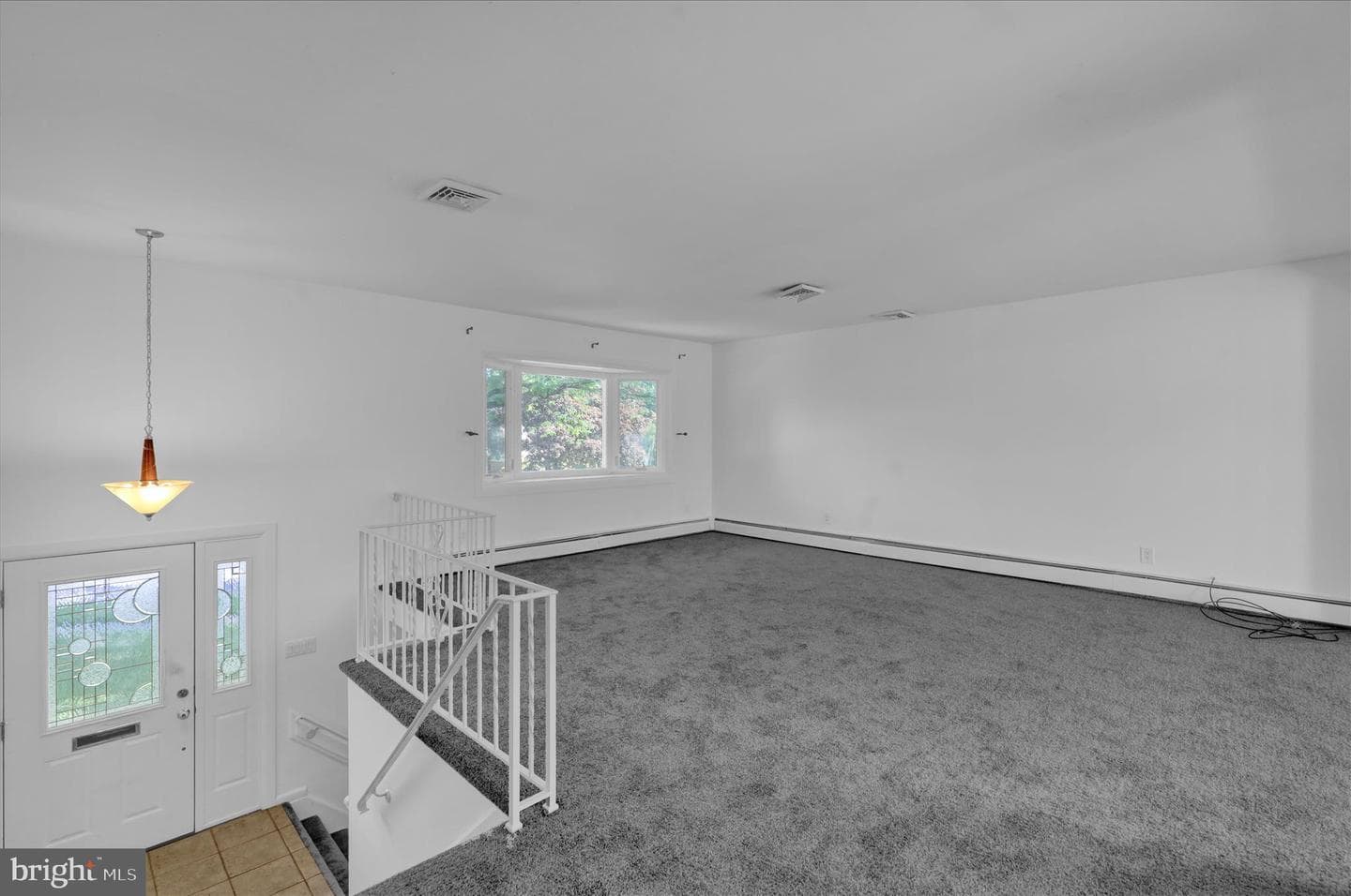 97 Wellington Boulevard photo 4