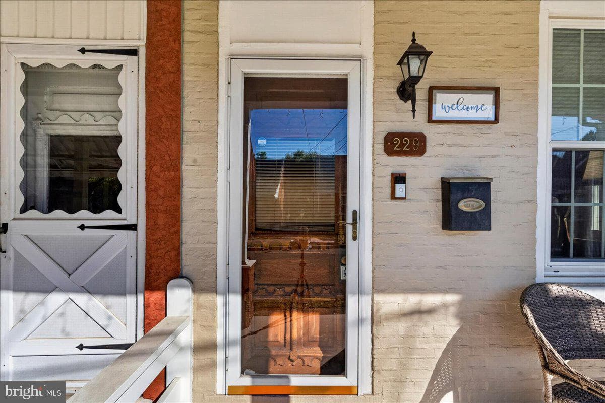 229 Shaner Street photo 3