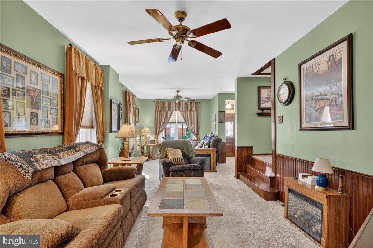 229 Shaner Street photo 8