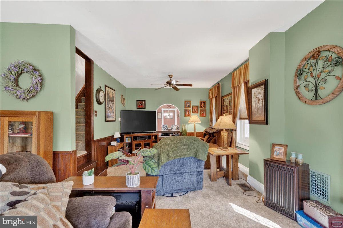 229 Shaner Street photo 9