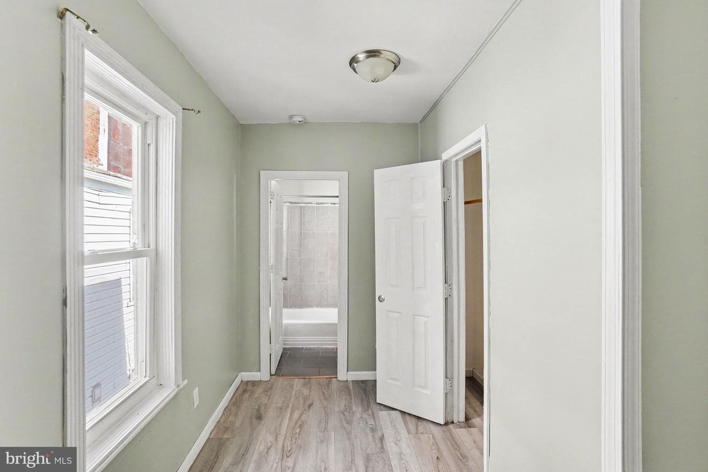1105 Green Street photo 15