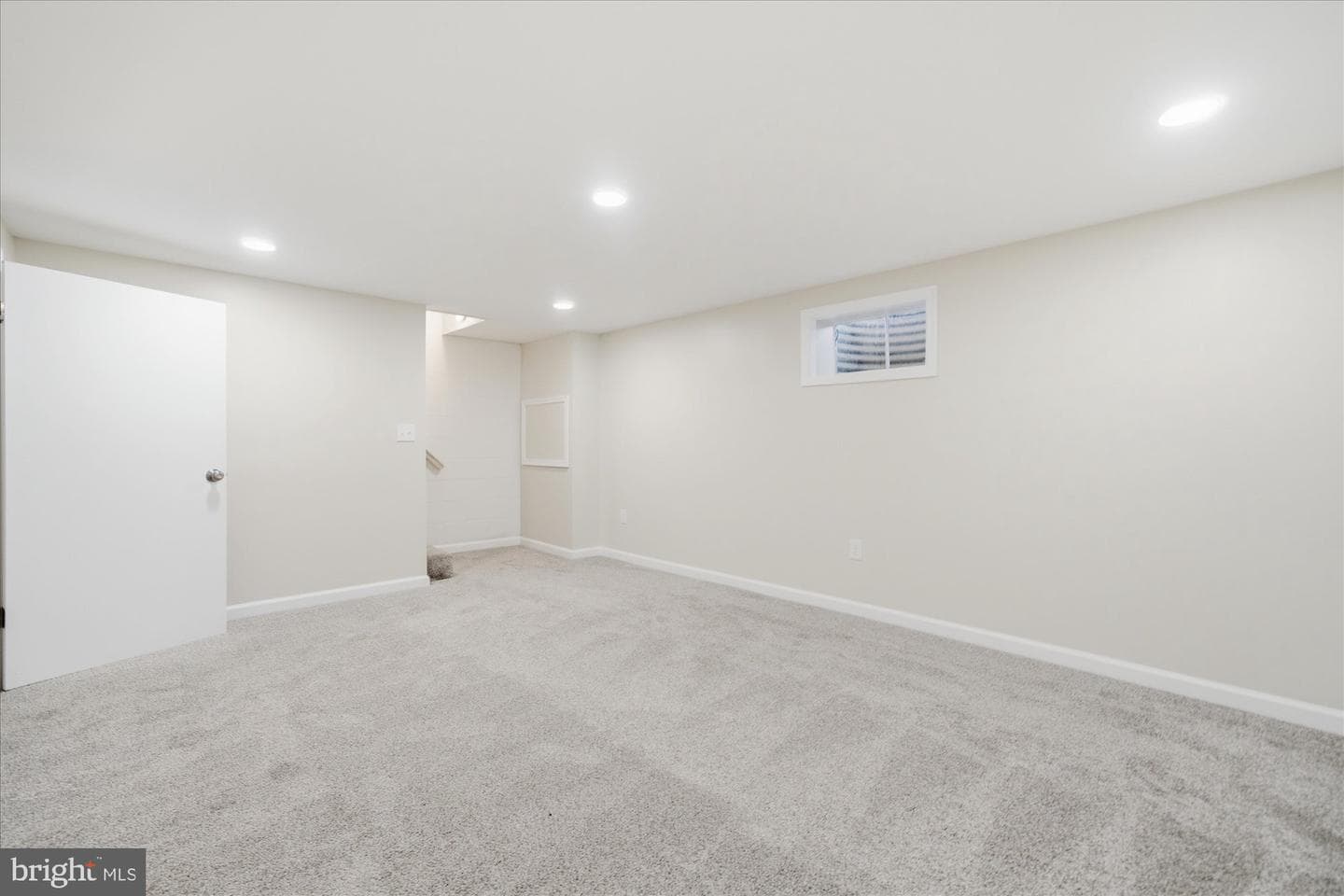 121 Pennbrook Av photo 33