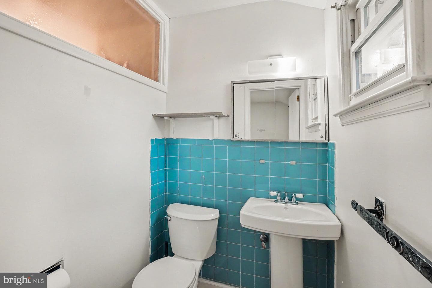 2400 Lindale Drive photo 13
