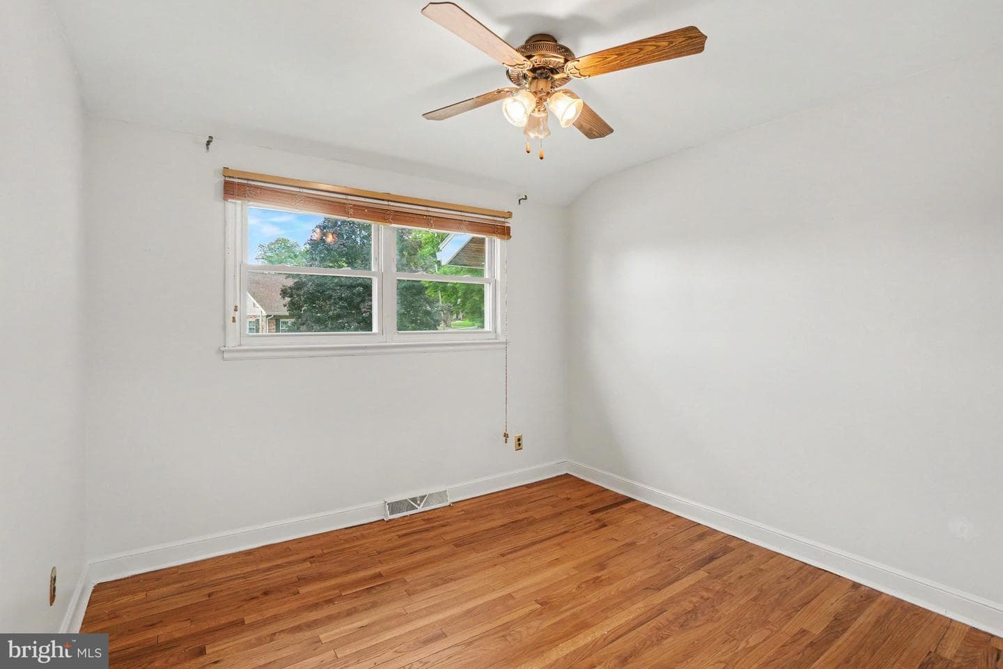2400 Lindale Drive photo 15