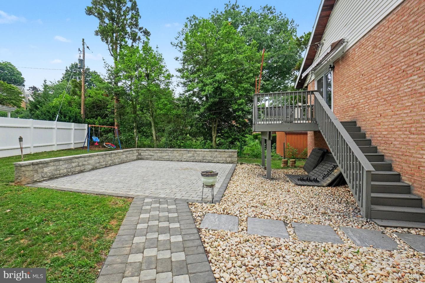 2400 Lindale Drive photo 25