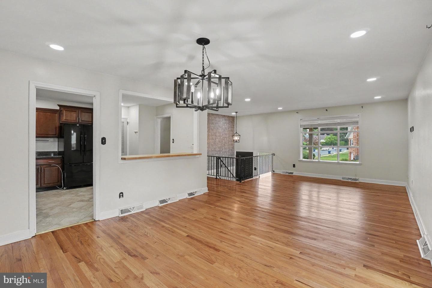 2400 Lindale Drive photo 8