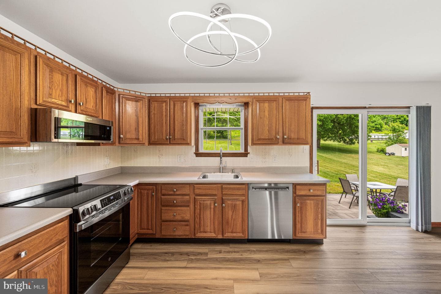 451 Township Line Road photo 9