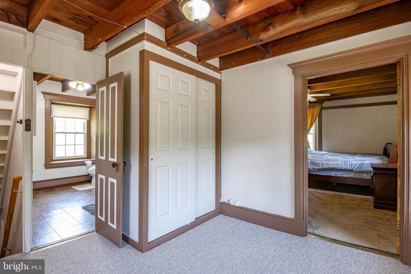 17 Kutz Road photo 16