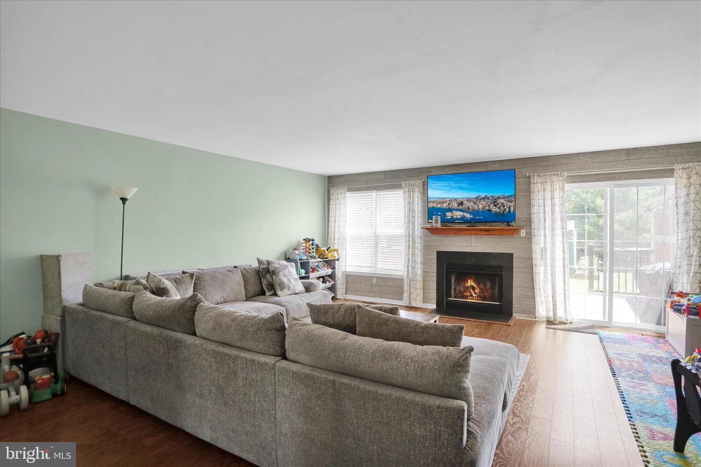664 Walnut Tree Drive photo 13