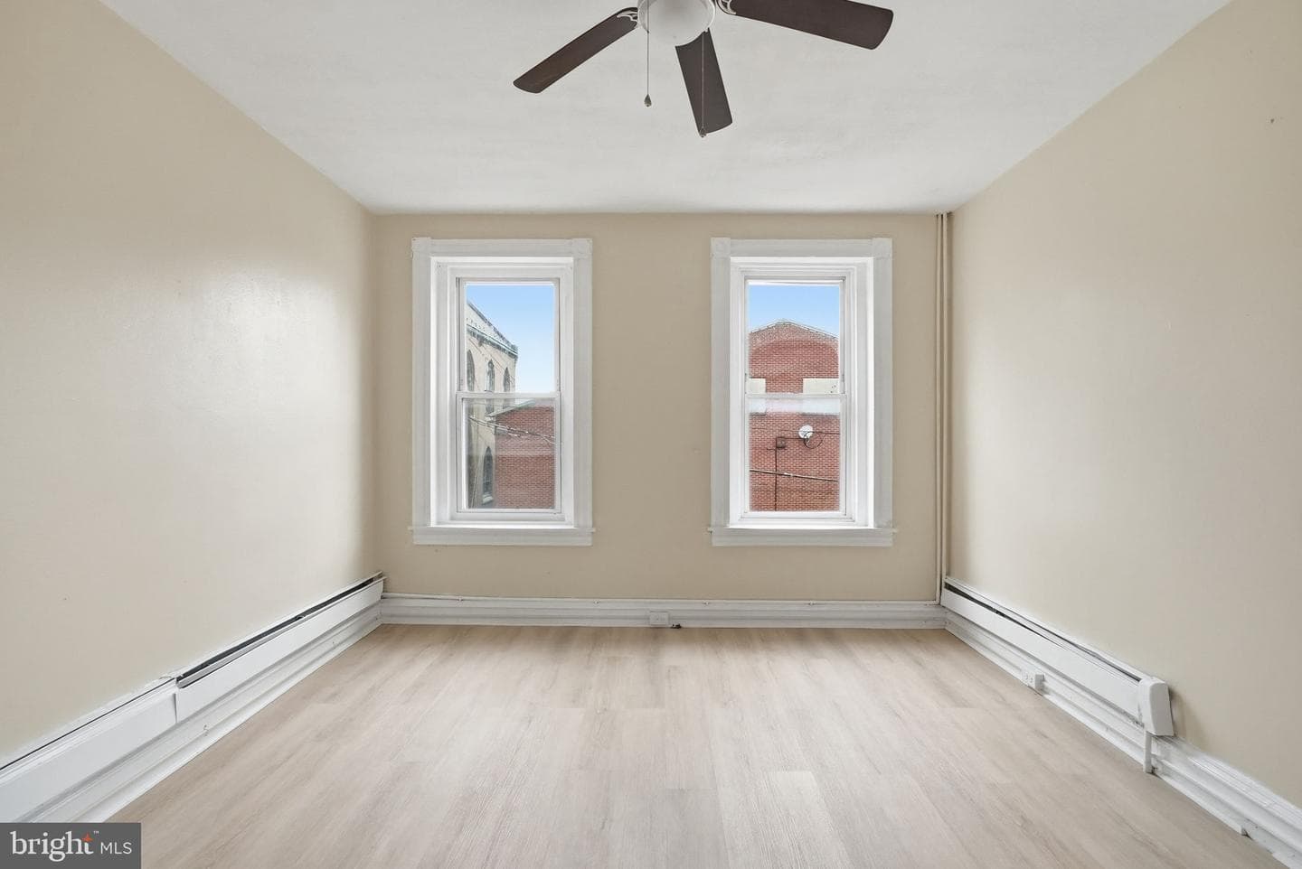 616 Elm Street photo 39