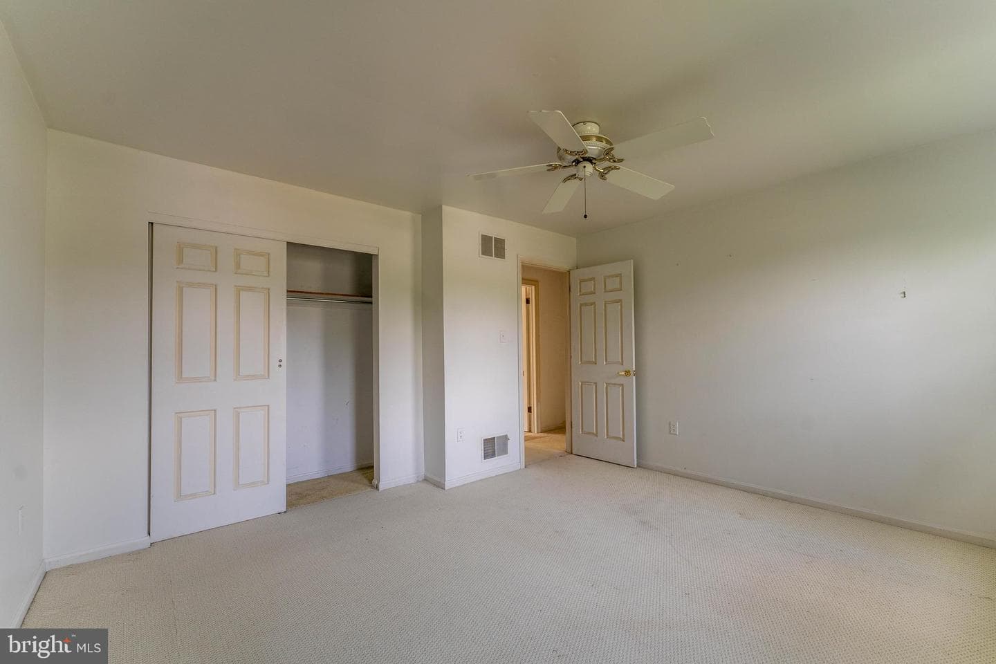 1524 Colony Drive photo 10