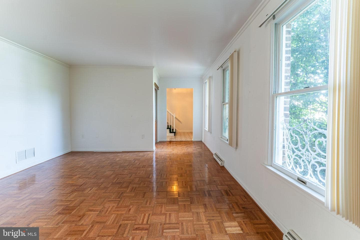 1524 Colony Drive photo 5