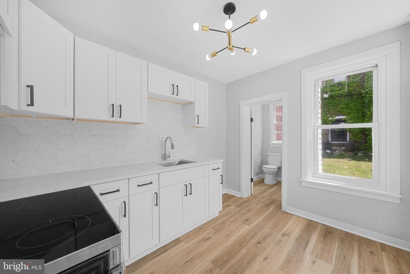 1034 Washington Street photo 14
