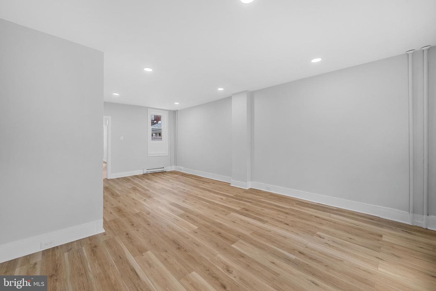 1034 Washington Street photo 4