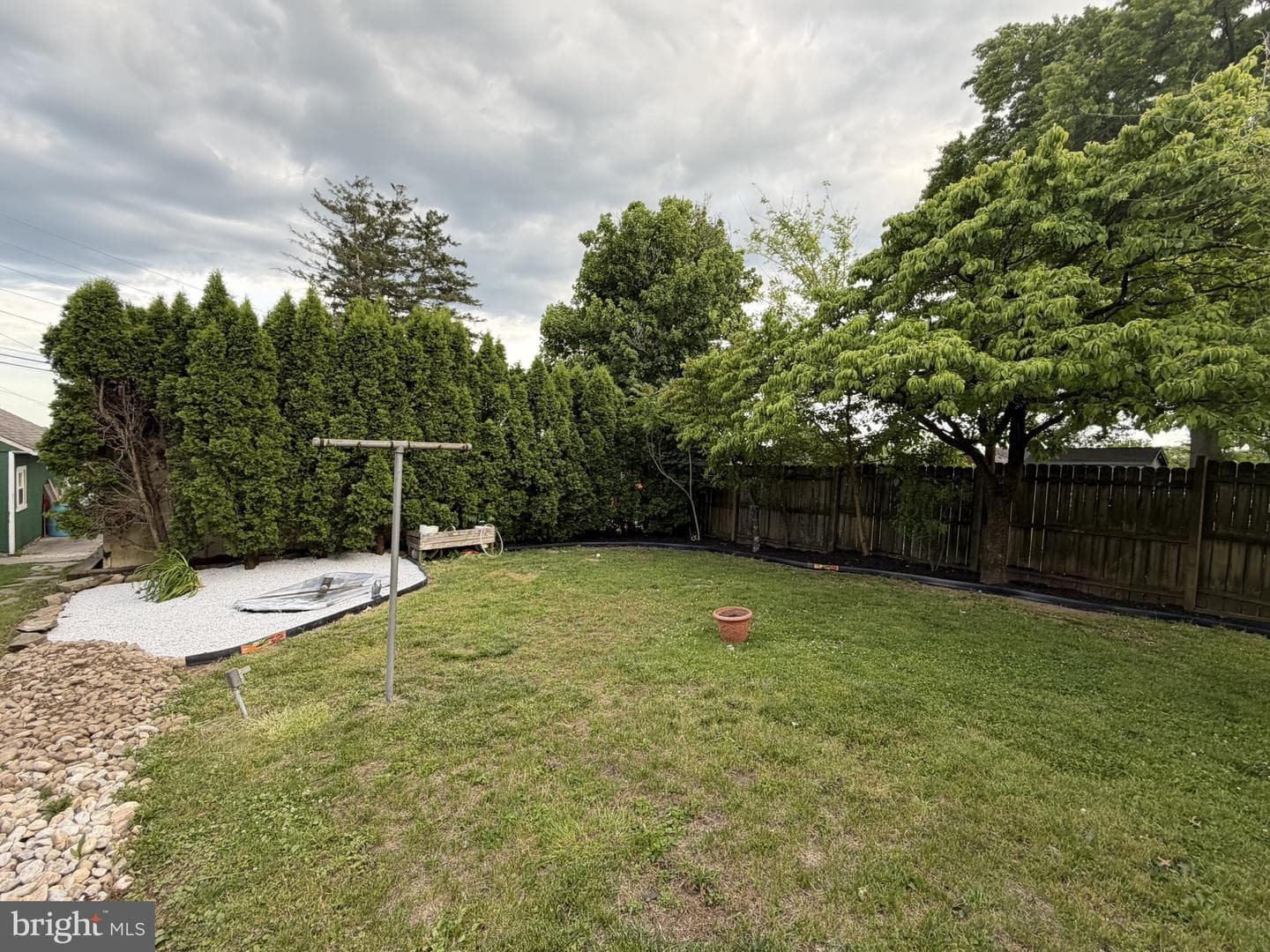 648 N Reading Avenue N photo 5