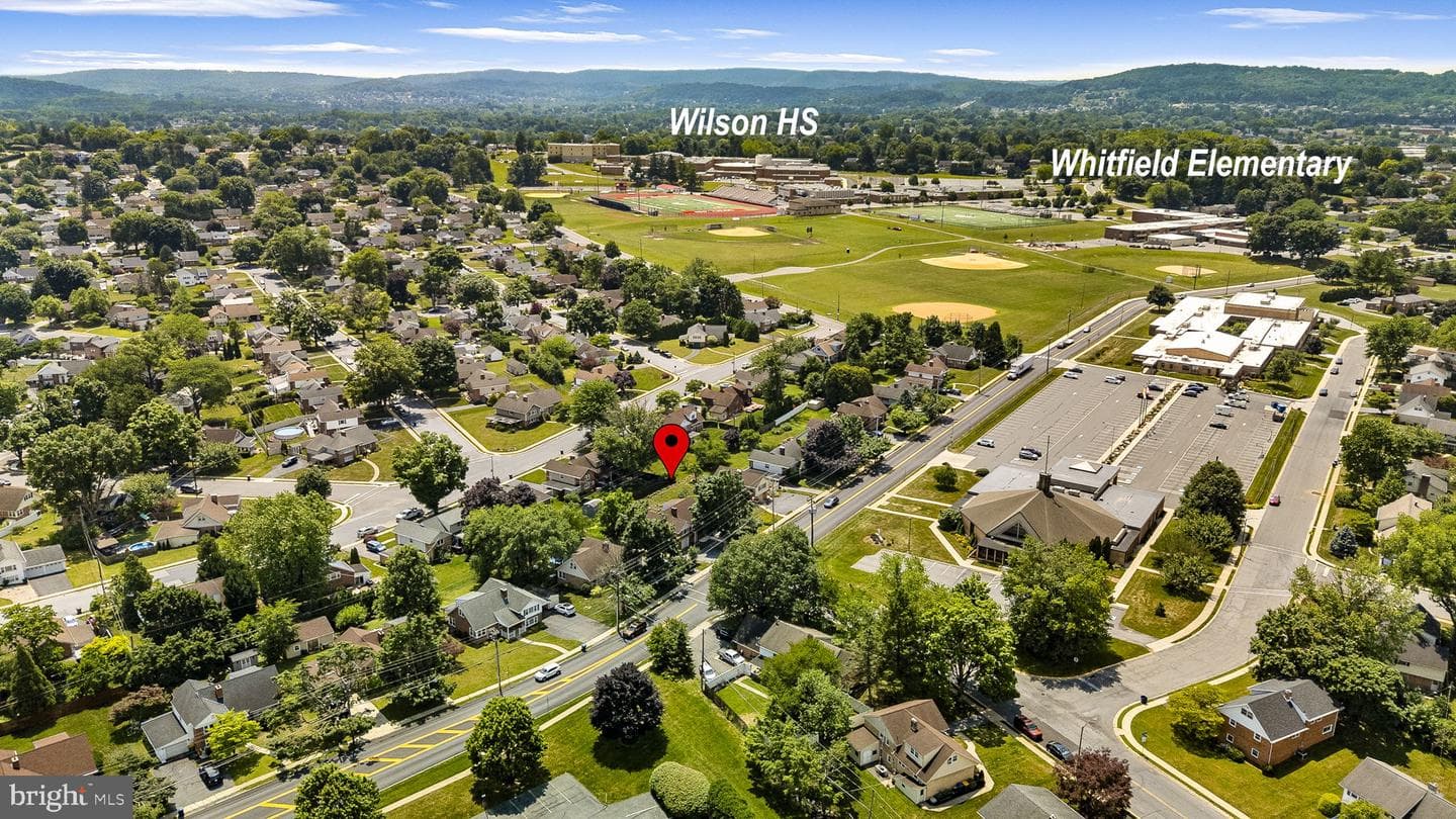 2400 Van Reed Road photo 22
