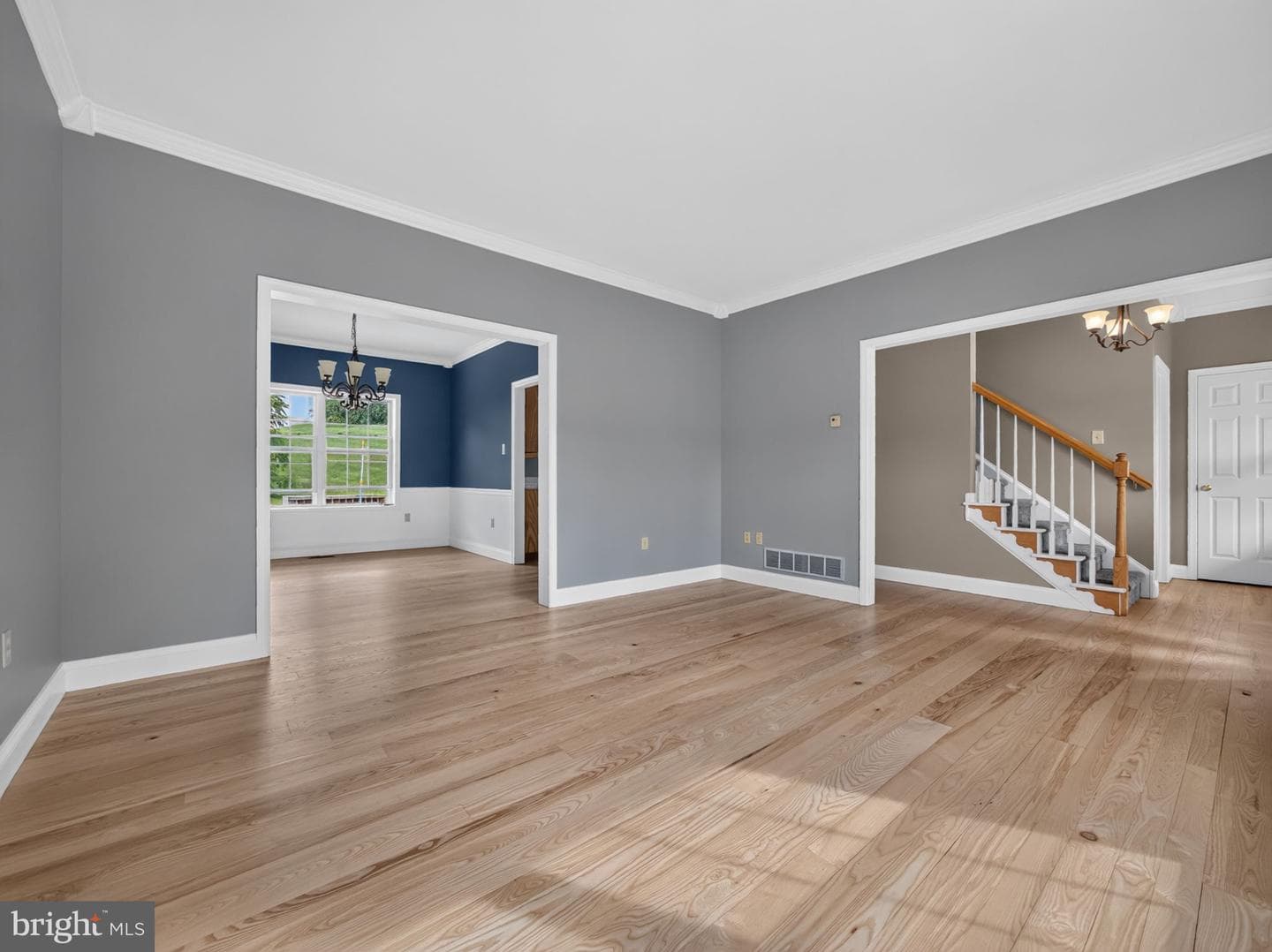 649 S Reading Avenue photo 5