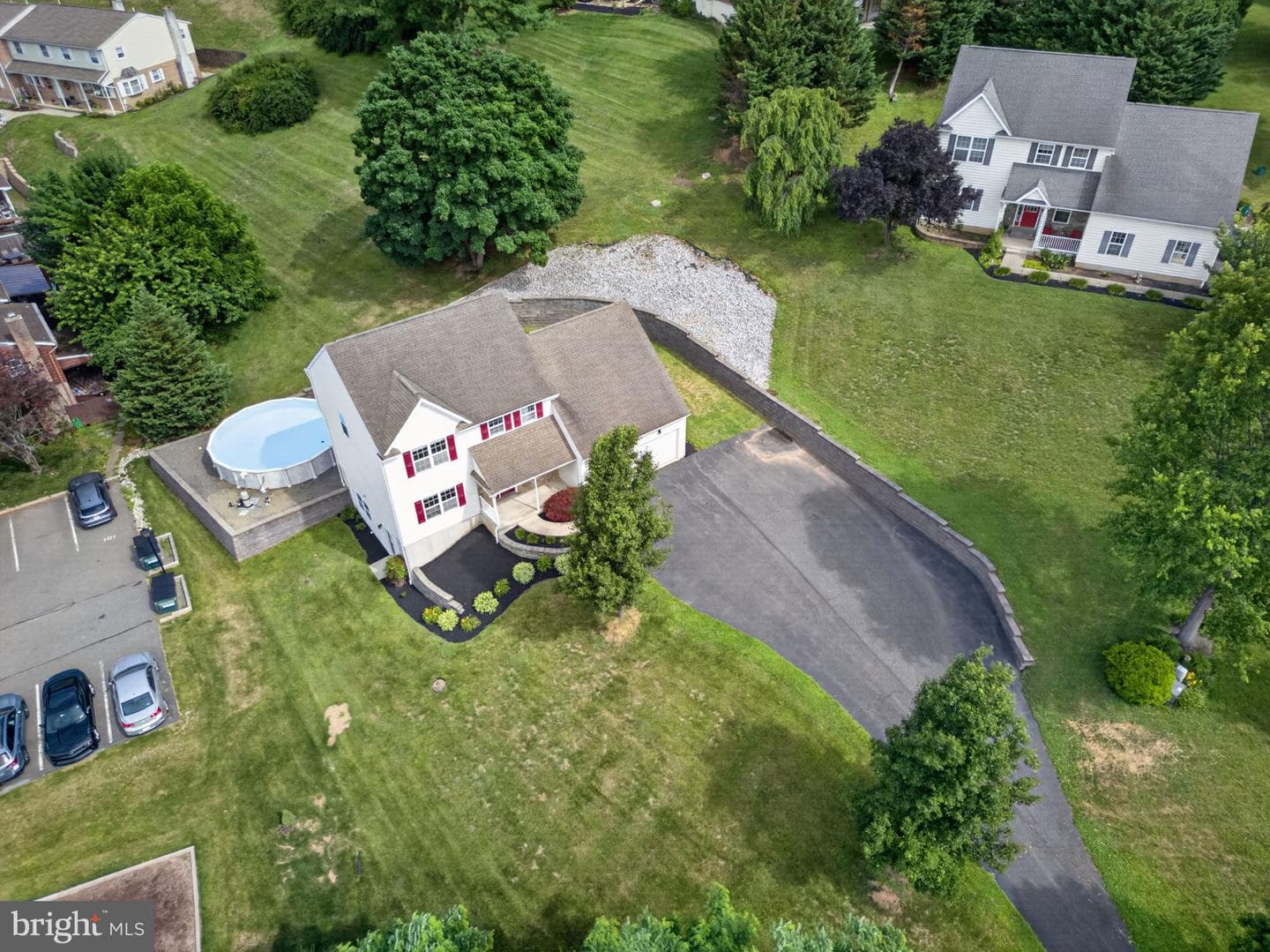 649 S Reading Avenue photo 56