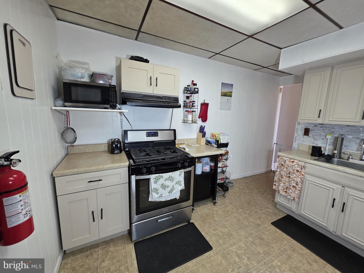 1133 Douglass St photo 24