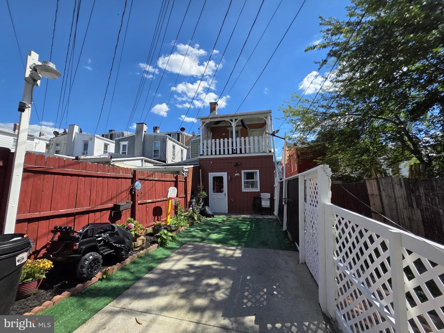 1133 Douglass St photo 28