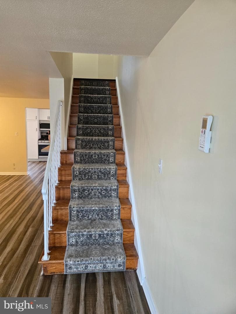 105 John Glenn Avenue photo 10