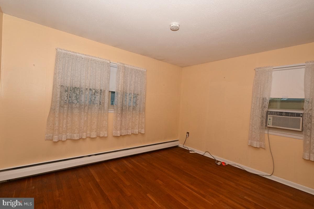 2708 Tennyson Avenue photo 16